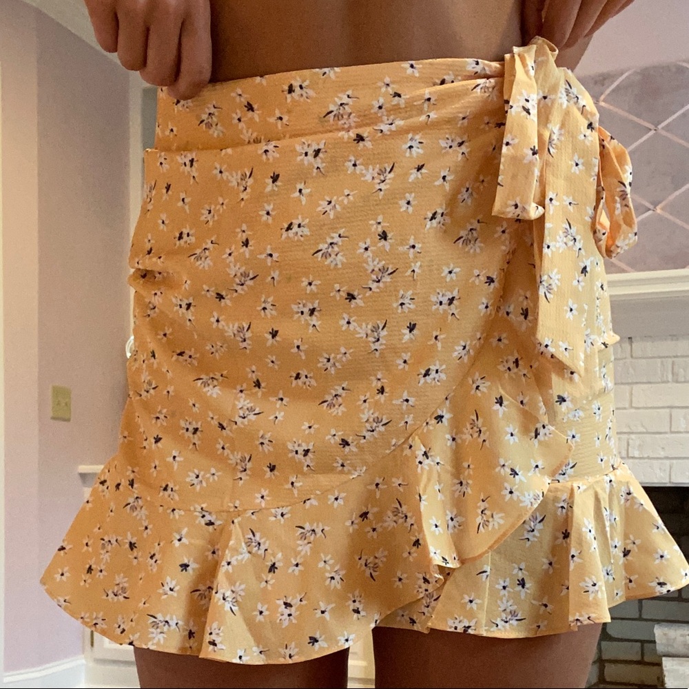 PRINCESS POLLY Yellow Floral Skirt